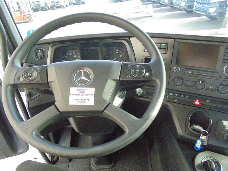 Mercedes Benz 3243 B  8x4 Stetter FBP 24