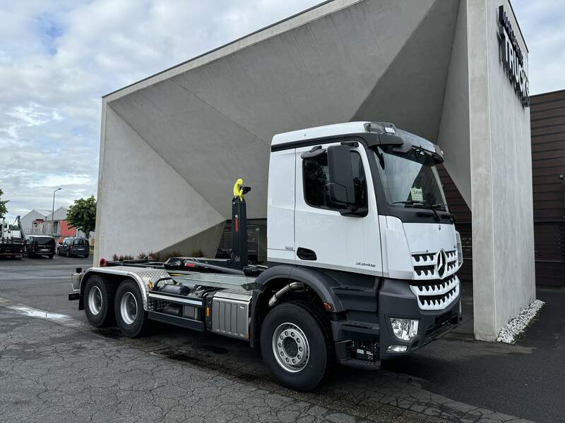 Mercedes Benz 3345 L  6x4 HIAB Ultima 21 S.51