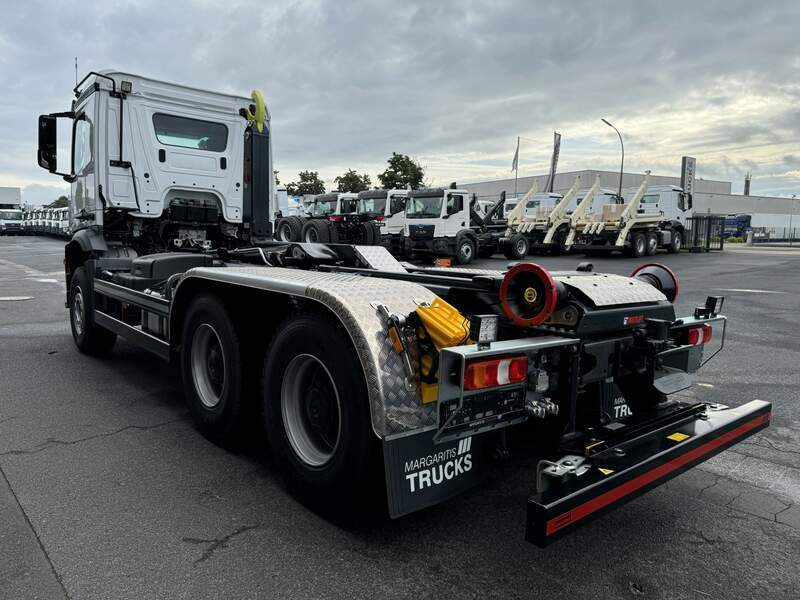Mercedes Benz 3345 L  6x4 HIAB Ultima 21 S.51