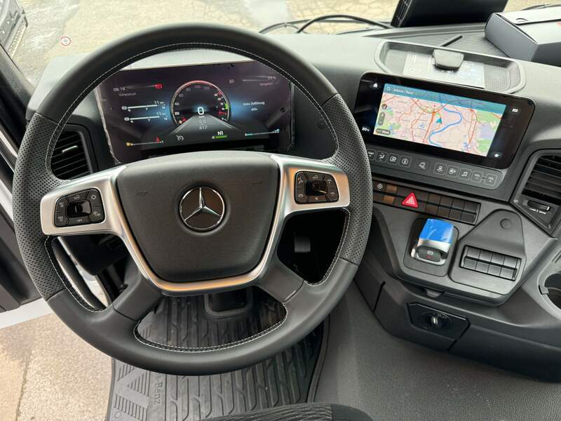 Mercedes Benz 3345 L  6x4 HIAB Ultima 21 S.51