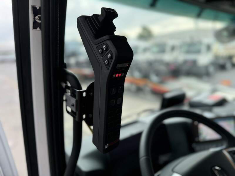 Mercedes Benz 3345 L  6x4 HIAB Ultima 21 S.51