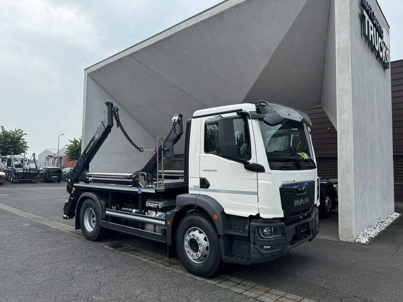 MAN TGM 18.320 BL  4x2 Meiller AK 12 MT