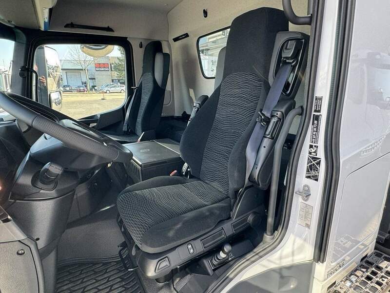 Mercedes Benz 4145 K  8x4 Meiller Kippmulde P436